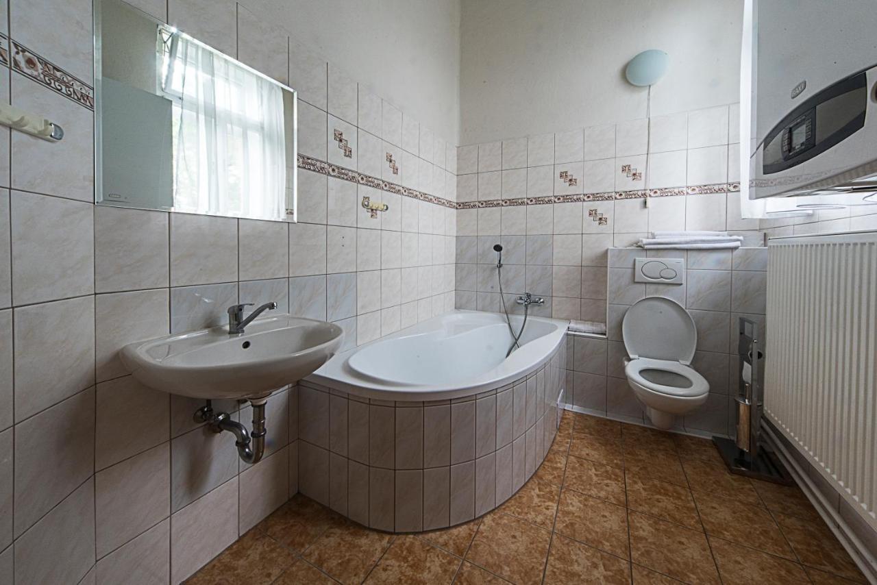 Apartmany Vila Tyniste Tyniste nad Orlici Luaran gambar